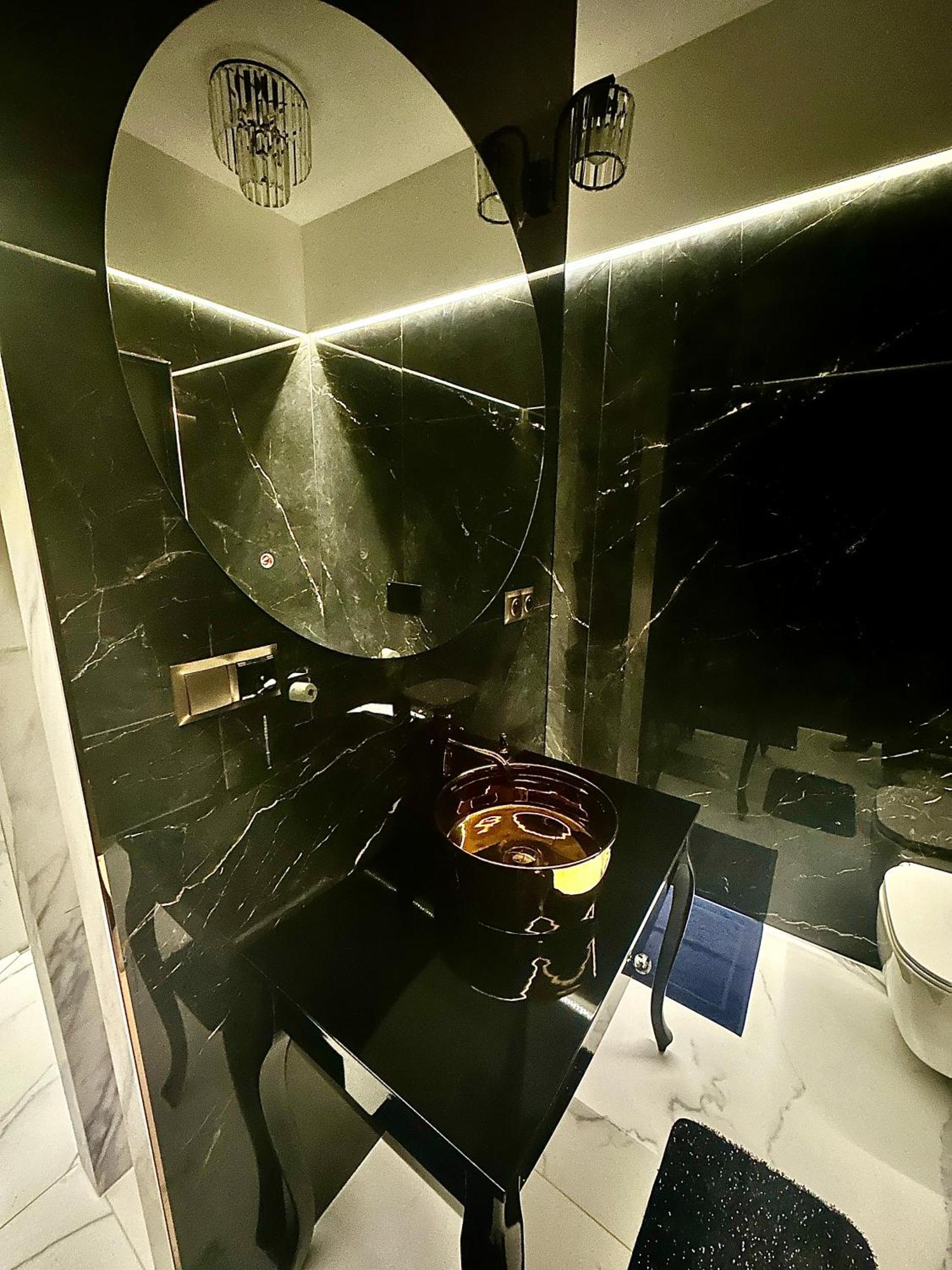 Black House A Radom Zewnętrze zdjęcie