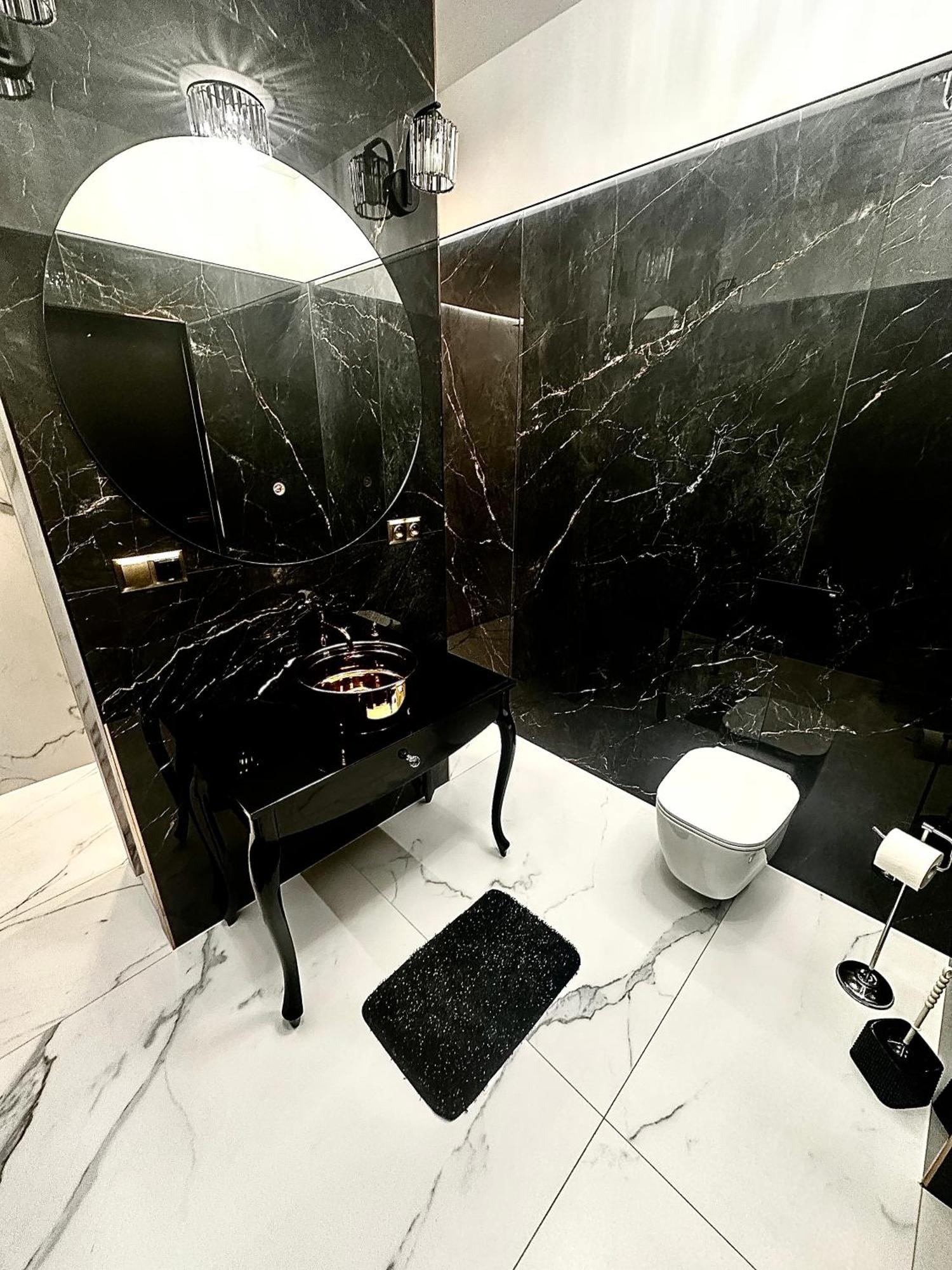 Black House A Radom Zewnętrze zdjęcie